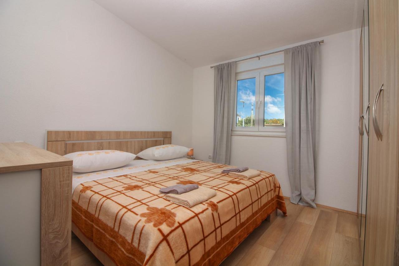 Conte Cikara Apartment Saricevi Екстер'єр фото